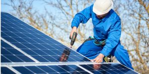 Installation Maintenance Panneaux Solaires Photovoltaïques à Crissé